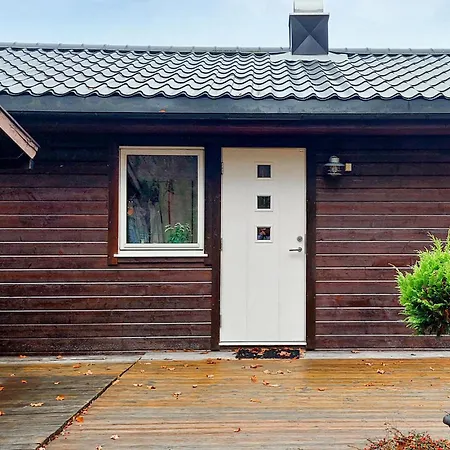 2 Bedroom Cozy In Σπίτι διακοπών Farsund