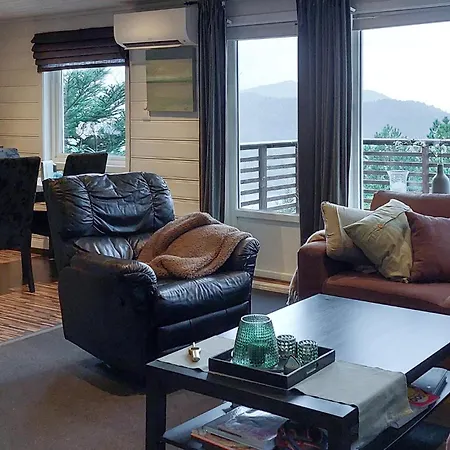 2 Bedroom Cozy In *