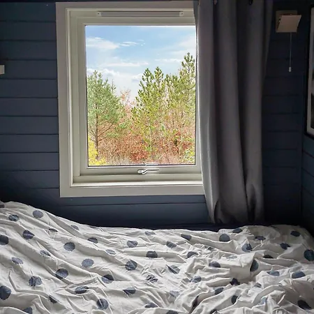 2 Bedroom Cozy In