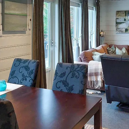 2 Bedroom Cozy In Σπίτι διακοπών *