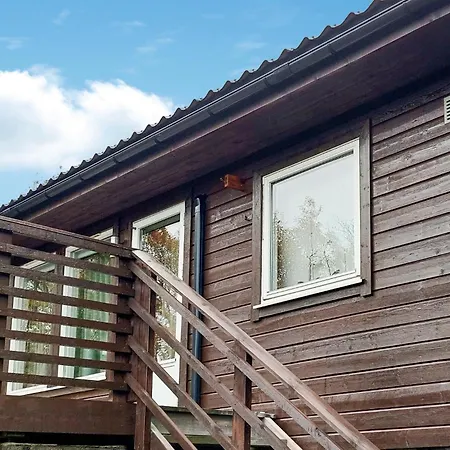 2 Bedroom Cozy In Semesterbostad