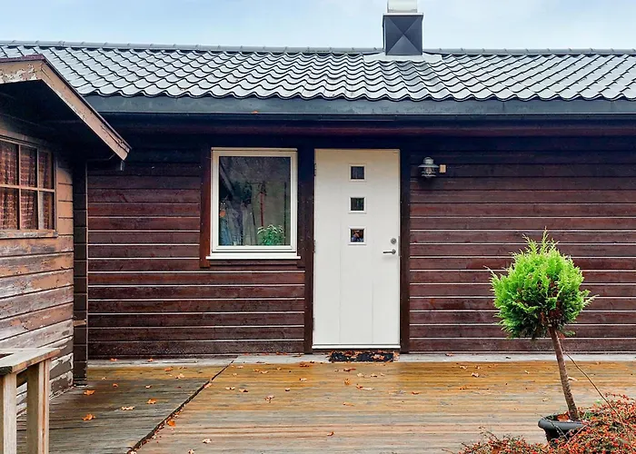 2 Bedroom Cozy In Ferienhaus Farsund